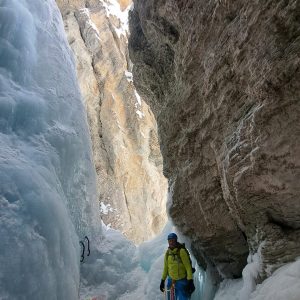 Okol in okol prestora dovelj